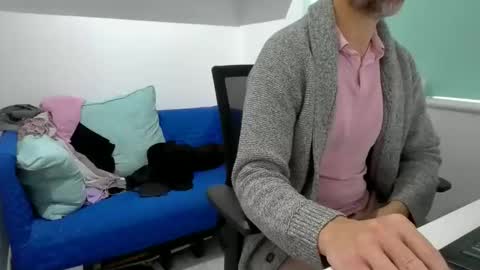 Snapshot of bubblebumdave chatting on October 2025 09:37:01 AM Bubblebum online show from October 2025 09:37:01 AM