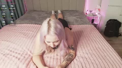 bubblebunny_ online show from June 2026 02:28:01 PM