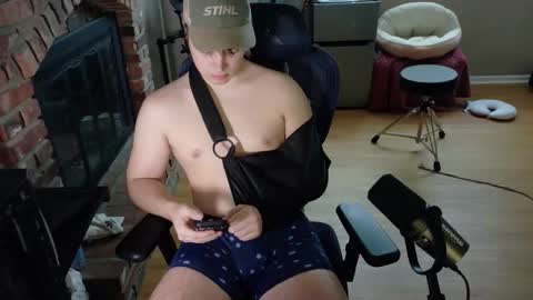 BubblebuttBdn online show from April 2026 09:21:02 PM