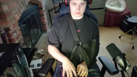 BubblebuttBdn online show from May 2026 08:25:01 PM