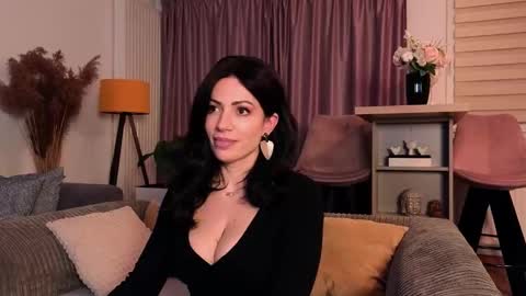 Snapshot of bubblecum4 chatting on February 2026 05:02:02 PM MayaCroft online show from February 2026 05:02:02 PM