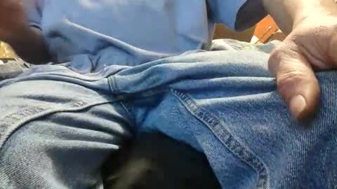bubby_sexy online show from October 2025 03:40:01 AM