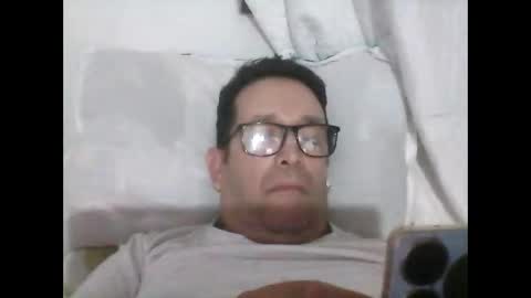 Snapshot of buchs32 chatting on October 2025 06:09:01 AM buchs32 online show from October 2025 06:09:01 AM