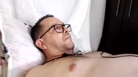 Snapshot of buchs32 chatting on October 2025 05:52:01 AM buchs32 online show from October 2025 05:52:01 AM