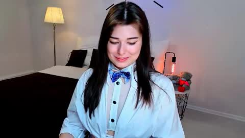 Snapshot of buckssbunny chatting on June 2026 02:33:01 PM Ari online show from June 2026 02:33:01 PM