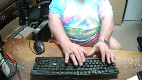 Bucku2 online show from May 2026 10:27:01 PM