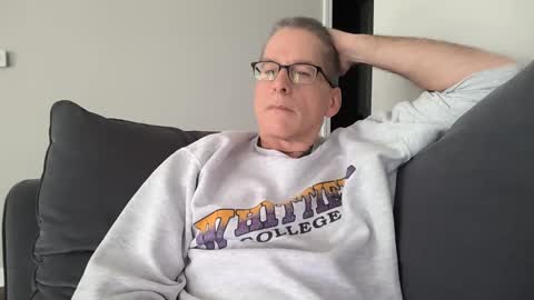 budman004 online show from November 2025 04:18:02 PM