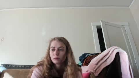 Snapshot of buffybarloe chatting on December 2024 04:37:01 PM Buffy online show from December 2024 04:37:01 PM