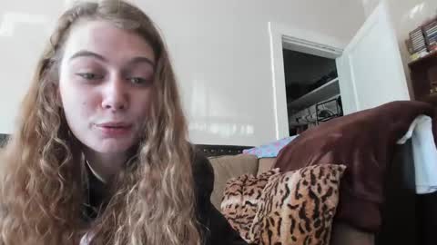 Snapshot of buffybarloe chatting on March 2025 06:21:02 PM Buffy online show from March 2025 06:21:02 PM