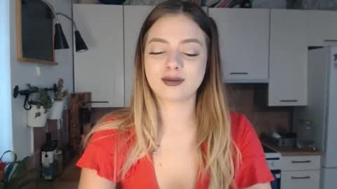 Snapshot of buffyextasy chatting on December 2025 08:08:02 AM Buffy online show from December 2025 08:08:02 AM