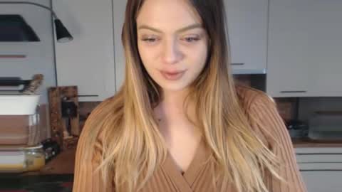 Snapshot of buffyextasy chatting on January 2026 08:05:02 AM Buffy online show from January 2026 08:05:02 AM