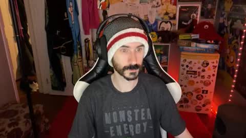 Snapshot of builtthispool chatting on December 2025 01:56:02 AM Built This Pool online show from December 2025 01:56:02 AM