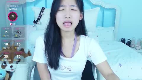 Sandy----xx online show from November 2025 04:17:02 PM