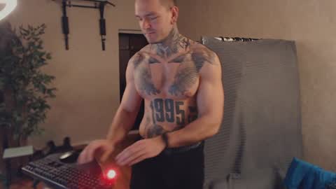 Snapshot of bulatov_x chatting on January 2025 08:52:01 AM Dmitriy online show from January 2025 08:52:01 AM