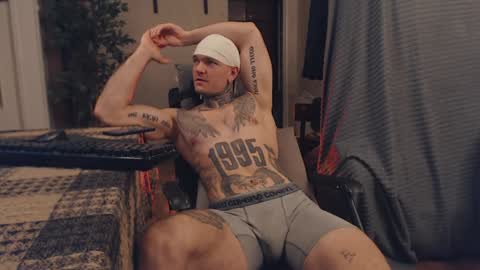 Snapshot of bulatov_x chatting on February 2025 12:40:02 AM Dmitriy online show from February 2025 12:40:02 AM