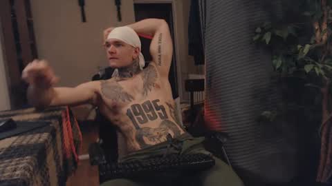 Snapshot of bulatov_x chatting on February 2025 10:14:02 PM Dmitriy online show from February 2025 10:14:02 PM