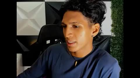 Snapshot of bull_cam chatting on September 2025 08:22:02 PM bull_cam online show from September 2025 08:22:02 PM