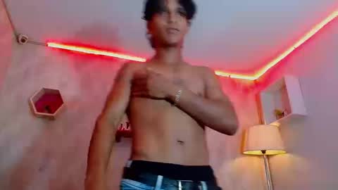 Snapshot of bull_cam chatting on October 2025 06:30:01 PM bull_cam online show from October 2025 06:30:01 PM