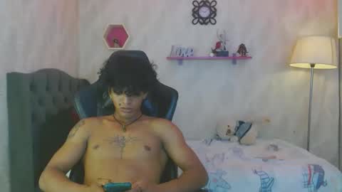 Snapshot of bull_cam chatting on November 2025 07:14:01 PM bull_cam online show from November 2025 07:14:01 PM