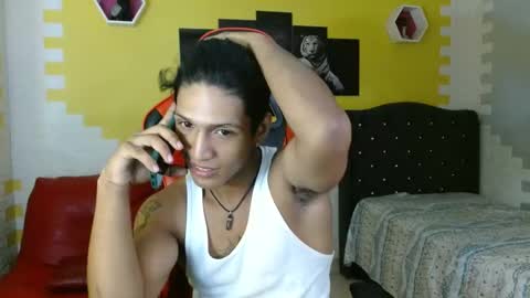 Snapshot of bull_cam chatting on November 2025 05:40:02 PM bull_cam online show from November 2025 05:40:02 PM