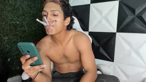 Snapshot of bull_cam chatting on December 2025 03:55:01 AM bull_cam online show from December 2025 03:55:01 AM