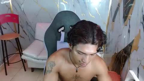 Snapshot of bull_cam chatting on February 2026 02:38:01 PM bull_cam online show from February 2026 02:38:01 PM