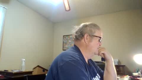 Snapshot of bullfrogg5050 chatting on June 2026 07:48:01 PM bullfrogg5050 online show from June 2026 07:48:01 PM