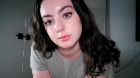 Dominique online show from January 2025 02:08:02 AM