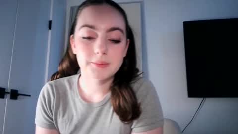 Dominique online show from January 2025 09:19:01 PM