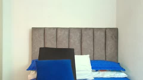 Carolina online show from November 2025 03:56:01 AM