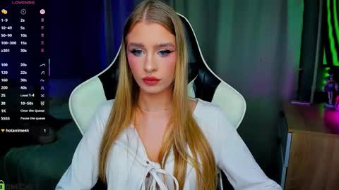 Snapshot of bunny_wetty chatting on September 2025 07:29:01 PM ruslana online show from September 2025 07:29:01 PM