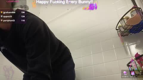 Snapshot of bunnycheekz chatting on January 2025 05:13:02 AM Tokki bunny online show from January 2025 05:13:02 AM