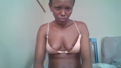 Snapshot of bunnydiva_ chatting on October 2025 06:08:02 PM bunnydiva_ online show from October 2025 06:08:02 PM