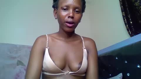 Snapshot of bunnydiva_ chatting on October 2025 09:26:02 PM bunnydiva_ online show from October 2025 09:26:02 PM