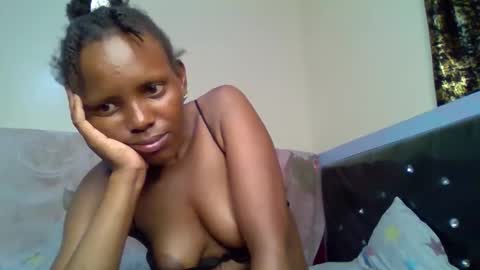 Snapshot of bunnydiva_ chatting on October 2025 06:48:01 AM bunnydiva_ online show from October 2025 06:48:01 AM