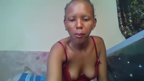 Snapshot of bunnydiva_ chatting on November 2025 12:32:01 AM bunnydiva_ online show from November 2025 12:32:01 AM