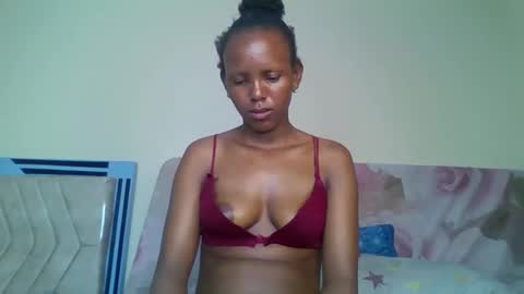 Snapshot of bunnydiva_ chatting on November 2025 07:37:01 PM bunnydiva_ online show from November 2025 07:37:01 PM