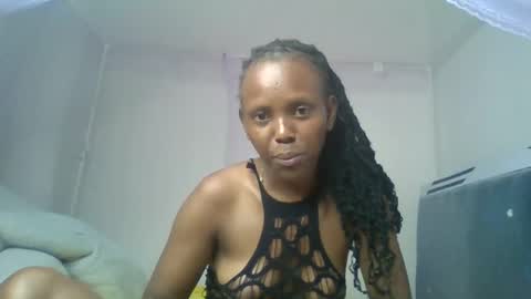 bunnydiva_ online show from April 2026 01:23:01 PM