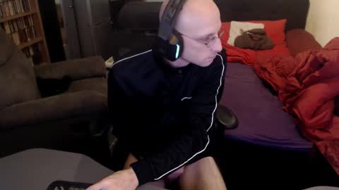 Gnther online show from November 2025 01:27:01 AM