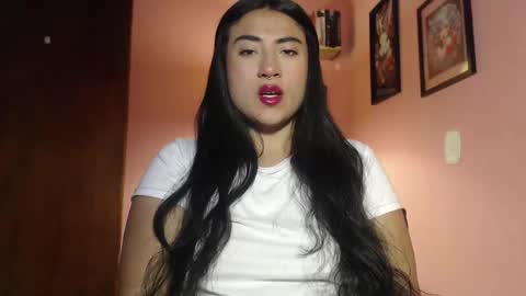 Snapshot of bunnyemilyr0s33 chatting on January 2025 07:51:02 AM bunnyEmilyR0s33 online show from January 2025 07:51:02 AM