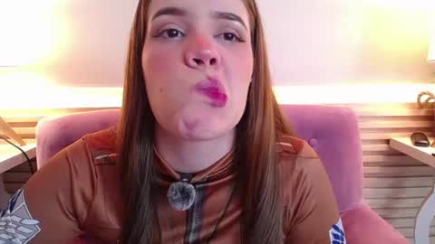 Snapshot of bunnyleahxxx chatting on July 2026 07:39:01 AM ANASTASIA online show from July 2026 07:39:01 AM