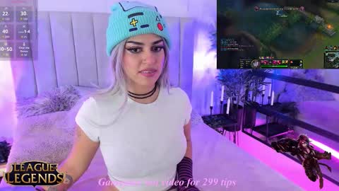 Snapshot of bunnypeachyy chatting on September 2025 03:56:02 PM online show from September 2025 03:56:02 PM