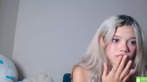 Snapshot of bunnypink2 chatting on March 2026 05:08:02 AM Emma online show from March 2026 05:08:02 AM