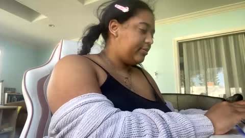 Snapshot of bunnyslittlecum chatting on February 2025 10:29:02 PM Bunnygirl Onyx online show from February 2025 10:29:02 PM