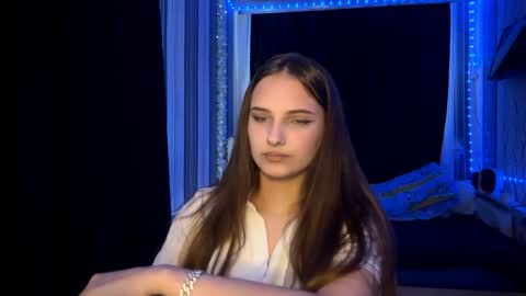 Bella online show from May 2026 10:31:02 AM