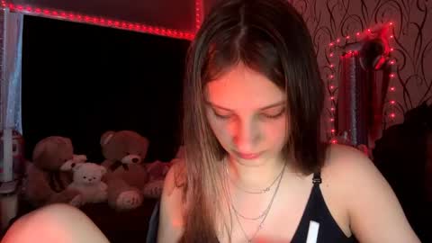 Bella online show from May 2026 12:00:02 PM