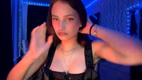 Bella online show from May 2026 11:08:02 AM