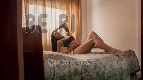 Snapshot of burbuja_cosmic chatting on March 2025 04:08:02 AM Im Val Welcome to my room My instagram Bubble cosmic online show from March 2025 04:08:02 AM