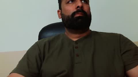 Hairy Arabian online show from February 2025 06:02:02 AM