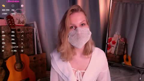 burning_g1rl online show from April 2026 05:30:01 PM
